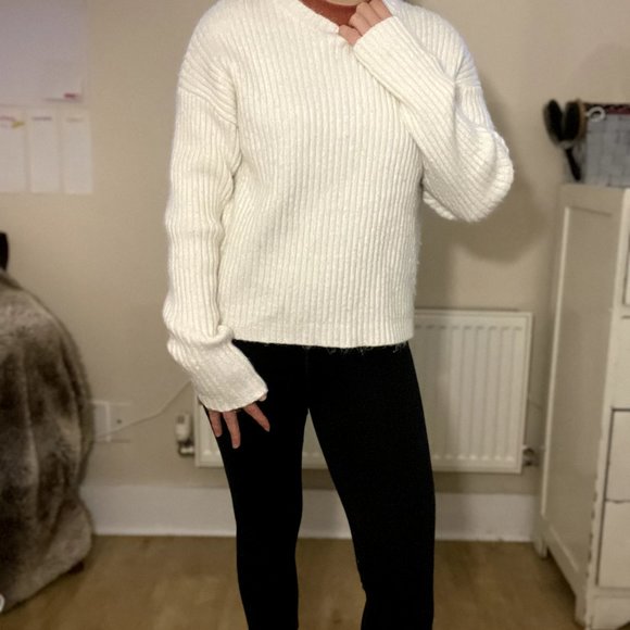 Cream Knit Sweater - Picture 5 of 6